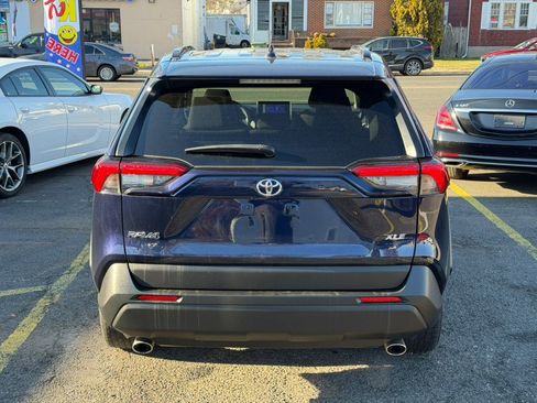 Used 2024 Toyota RAV4 XLE image 12