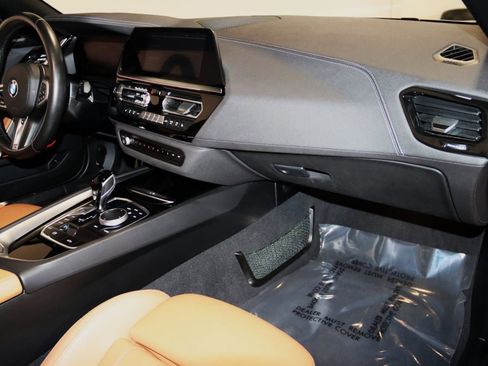 Used 2024 BMW Z4 M40i w/ Premium Package image 59