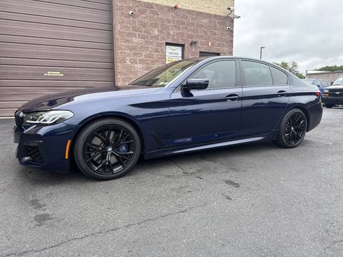 Used 2022 BMW M550i xDrive w/ Executive Package AWD/4WD image 3