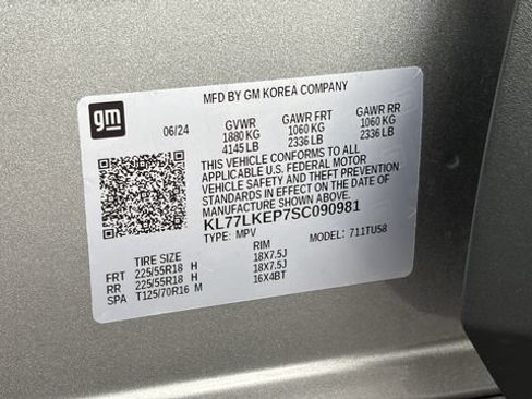 Used 2025 Chevrolet Trax ACTIV w/ Sunroof Package FWD image 28