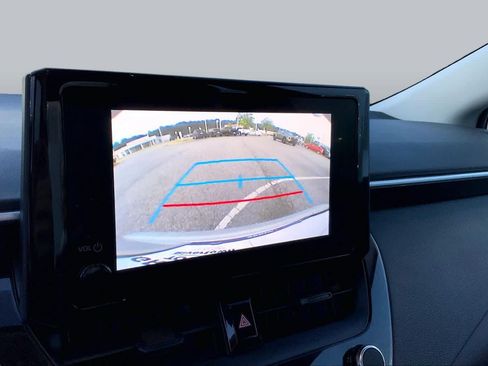 Used 2024 Toyota Corolla LE FWD image 28