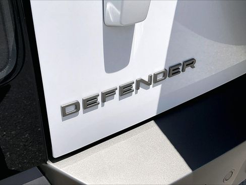 New 2026 Land Rover Defender 110 S AWD/4WD image 7