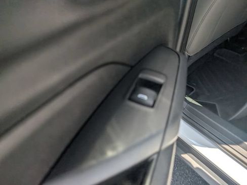 Used 2024 Chevrolet Trax ACTIV w/ Sunroof Package FWD image 10