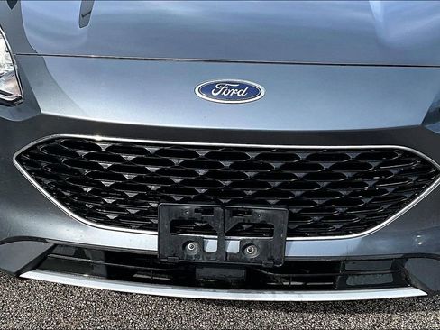 Used 2022 Ford Escape SE w/ Cold Weather Package image 31