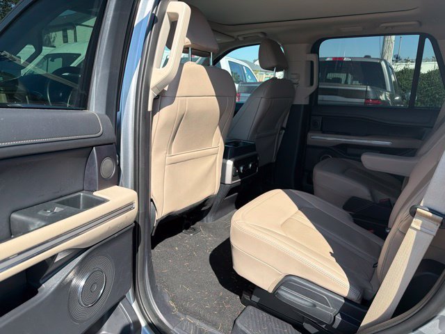 Used 2024 Ford Expedition Limited RWD image 38