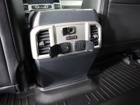 Used 2022 Ford F250 Lariat w/ Black Appearance Package image 78