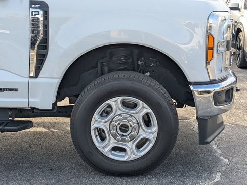 Used 2025 Ford F250 XLT image 11