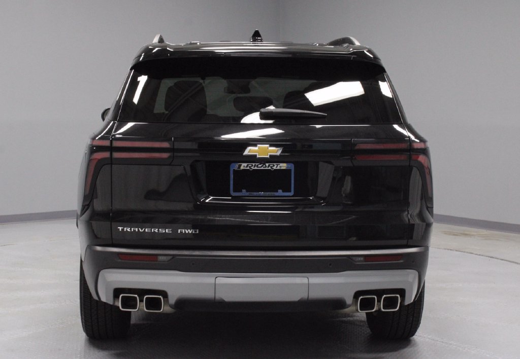 Used 2025 Chevrolet Traverse LT AWD/4WD image 10