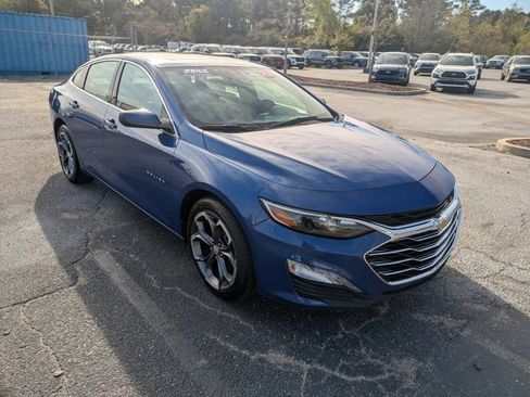 Used 2023 Chevrolet Malibu LT image 3