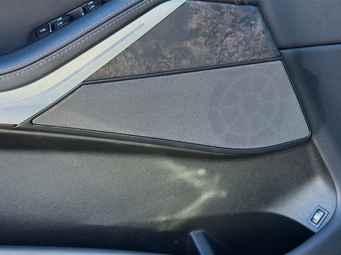 Certified 2025 BMW X5 xDrive50e image 24