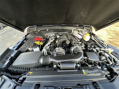 New 2026 Jeep Gladiator Sport AWD/4WD image 10