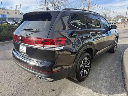 Used 2024 Volkswagen Atlas SE image 13