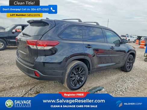 Used 2019 Toyota Highlander SE w/ Nightshade Edition FWD image 4