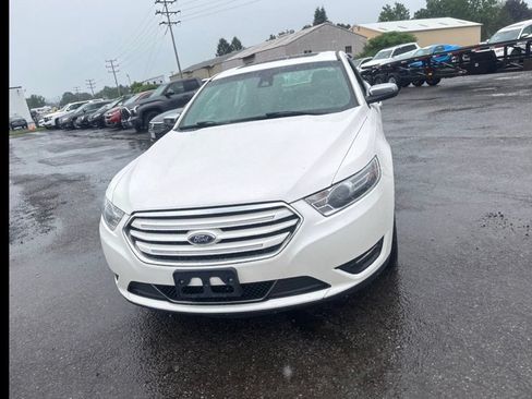 Used 2019 Ford Taurus Limited AWD/4WD image 2