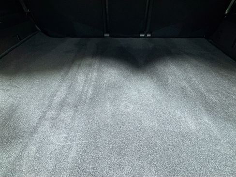 Used 2023 Mercedes-Benz EQB 300 4MATIC image 33