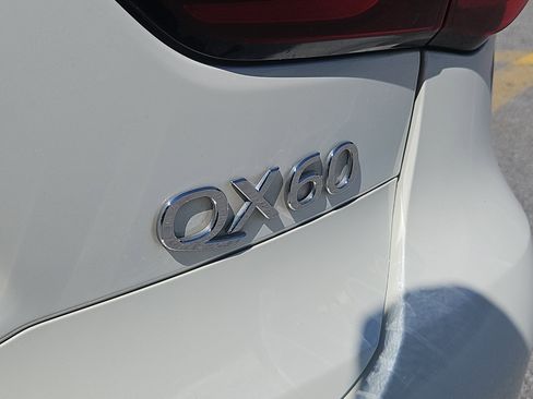 Used 2019 INFINITI QX60 Luxe w/ Sensory Package AWD/4WD image 5
