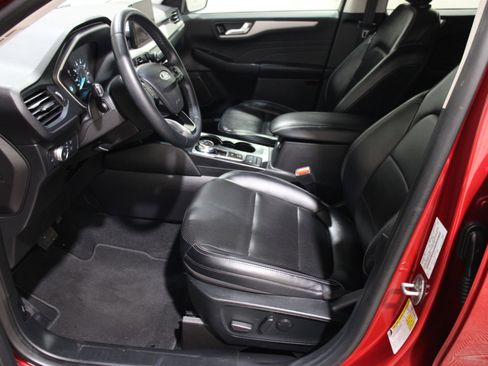 Used 2022 Ford Escape SEL image 3