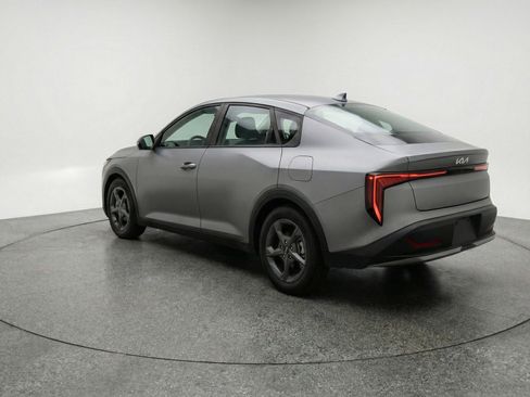 Used 2025 Kia K4 FWD image 5