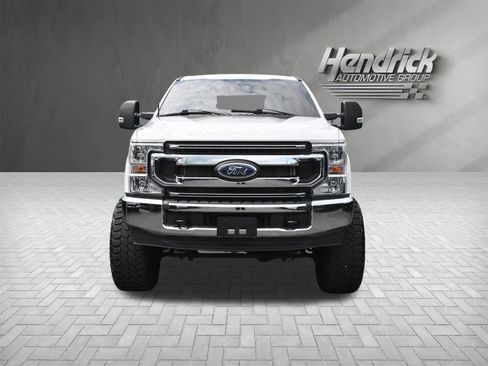 Used 2021 Ford F250 XLT w/ FX4 Off-Road Package AWD/4WD image 3