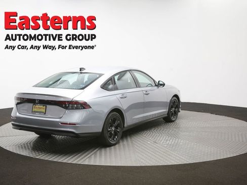 Used 2025 Honda Accord SE image 42