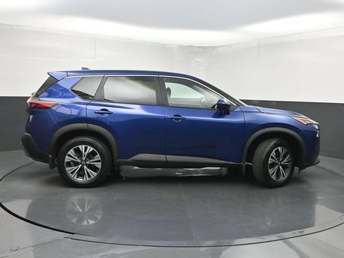 Used 2023 Nissan Rogue SV FWD image 40