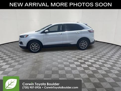 Used 2024 Ford Edge SEL AWD/4WD image 4