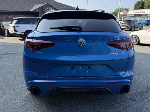 Used 2022 Alfa Romeo Stelvio Veloce AWD/4WD image 15