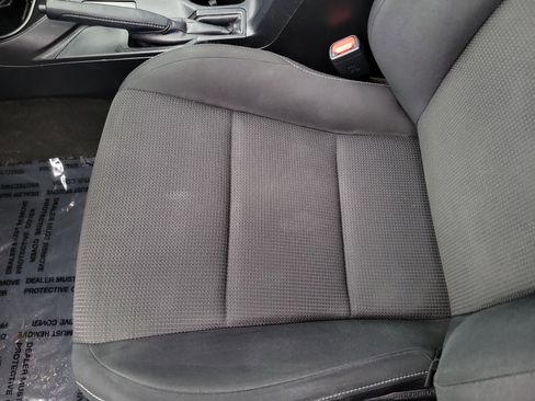 Used 2017 Toyota RAV4 XLE w/ Carpet Mat Package image 22