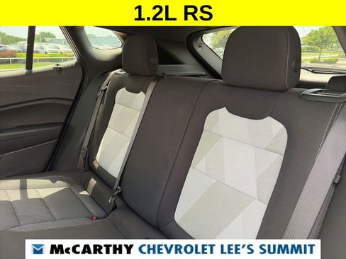 Used 2025 Chevrolet Trax RS w/ Driver Confidence Package FWD image 39
