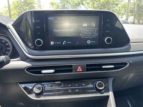 Used 2021 Hyundai Sonata SE FWD image 25