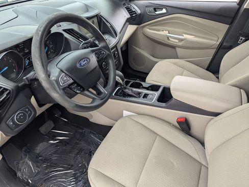 Used 2019 Ford Escape SE image 19