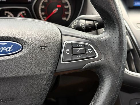 Used 2016 Ford Focus ST FWD image 31