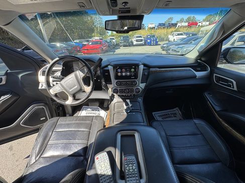 Used 2015 GMC Yukon XL Denali image 18