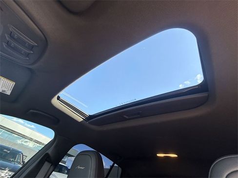 Used 2024 Buick Envista Avenir image 21