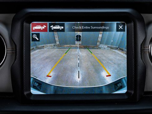 Used 2023 Jeep Gladiator Overland AWD/4WD image 26