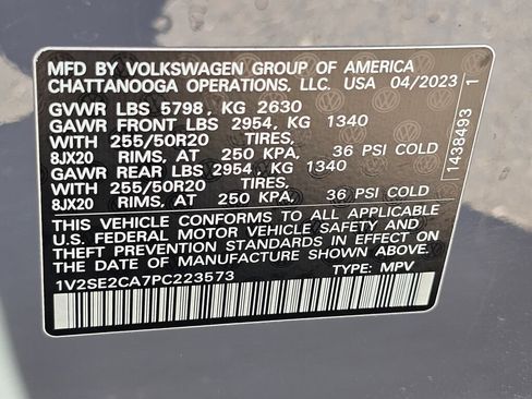Certified 2023 Volkswagen Atlas Cross Sport SEL R-Line AWD/4WD image 30