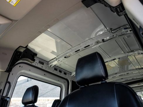 Used 2020 Ford Transit 250 Medium Roof w/ Load Area Protection Package image 31