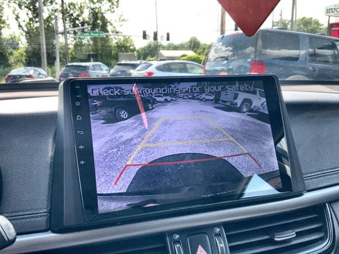 Used 2017 Kia Optima LX w/ Option Group 014 FWD image 23