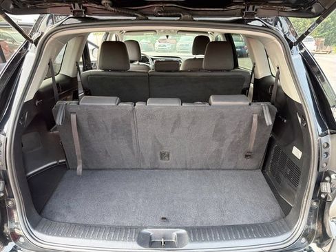 Used 2016 Toyota Highlander LE FWD image 20