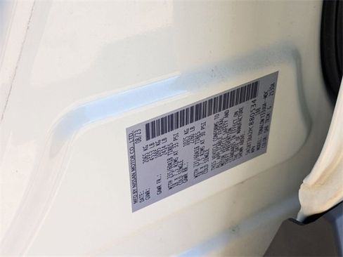 Used 2023 Nissan Rogue SV image 35