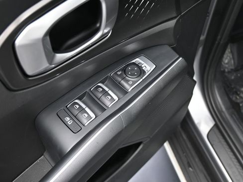 Used 2022 Kia Sorento EX w/ Panoramic Sunroof Package image 17