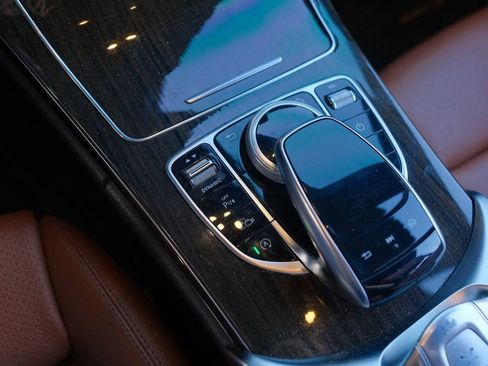 Used 2020 Mercedes-Benz C 300 Cabriolet image 26