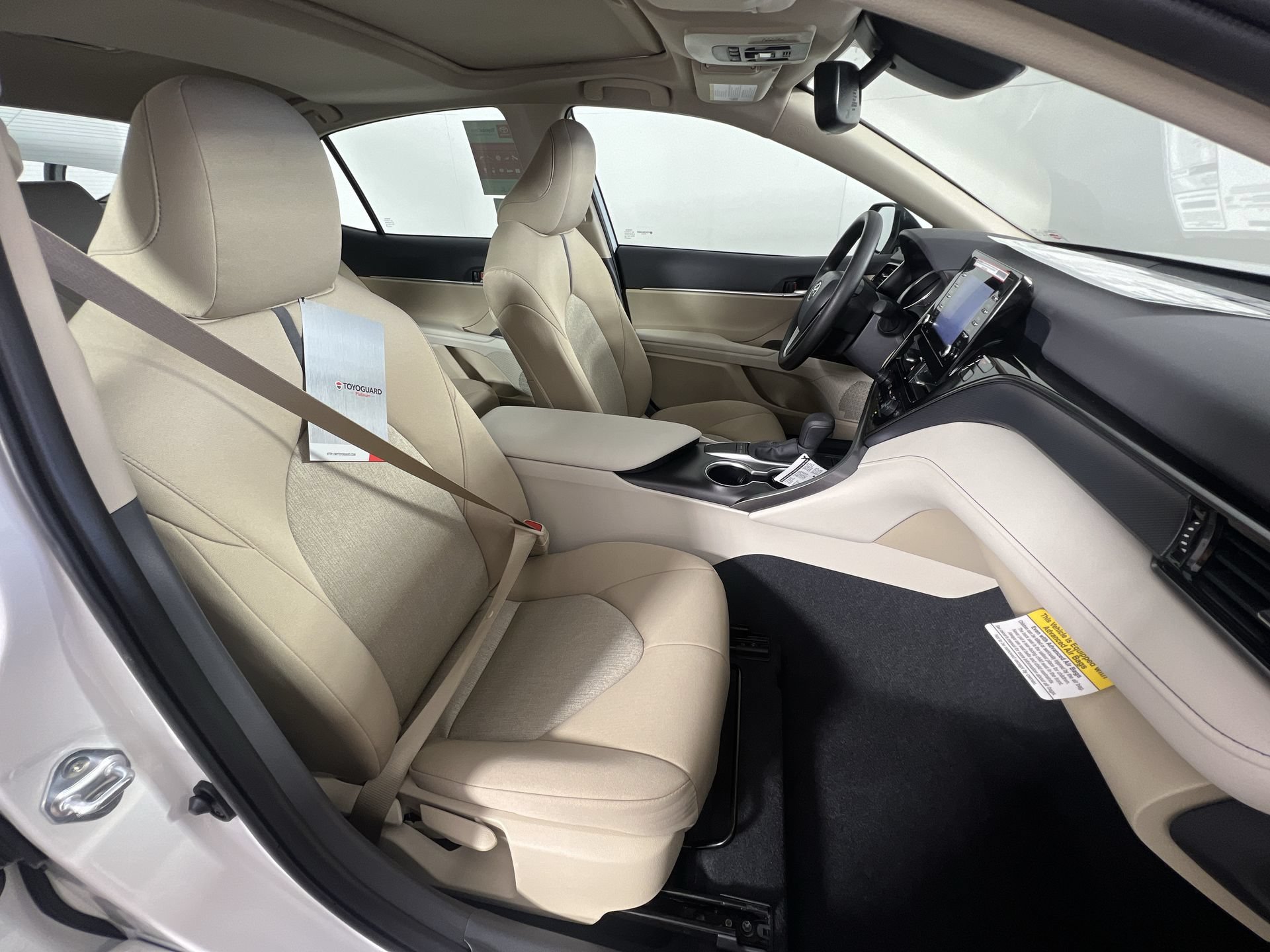 Used 2024 Toyota Camry LE w/ Convenience Package FWD image 30