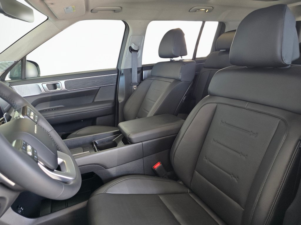 Used 2026 Hyundai Santa Fe Limited AWD/4WD image 18