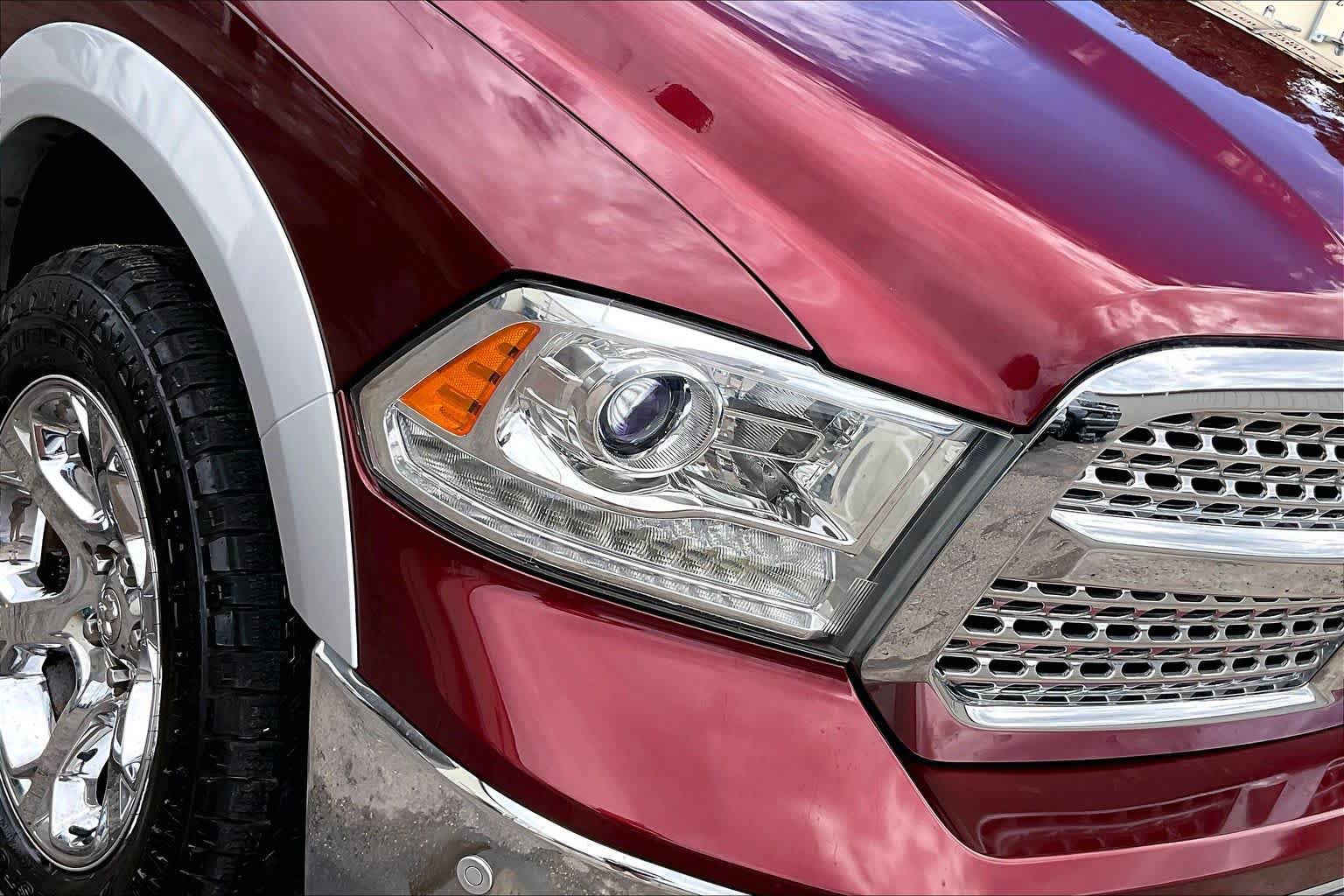 Used 2017 RAM 1500 Laramie w/ Convenience Group AWD/4WD image 27