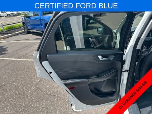 Certified 2022 Ford Escape SEL w/ SEL Stealth AWD Package image 14