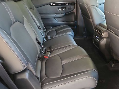 Used 2025 Honda Pilot EX-L image 20