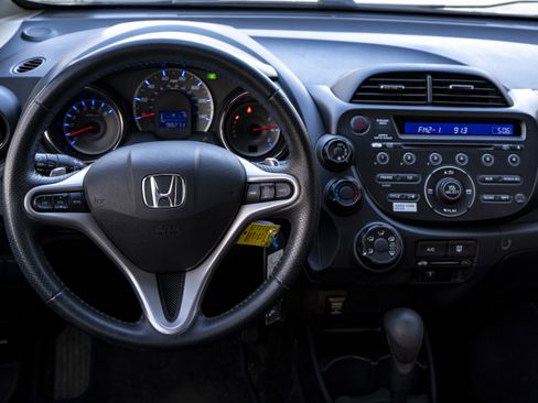 Used 2013 Honda Fit Sport image 19