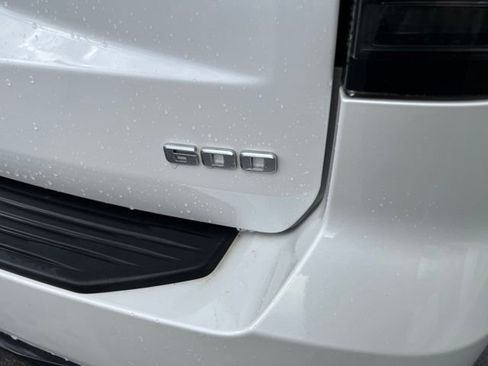 Used 2024 Cadillac Escalade ESV Sport Platinum AWD/4WD image 5