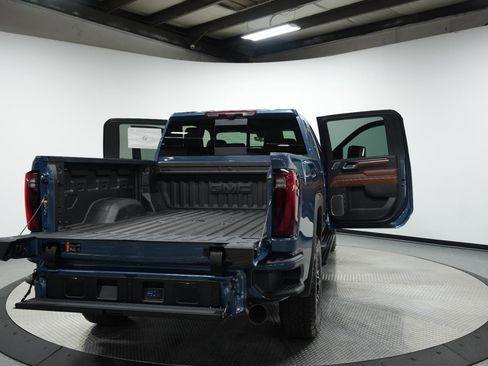 New 2026 GMC Sierra 2500 Denali Ultimate image 14